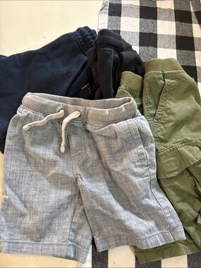 Kids Shorts size 5 according to tags